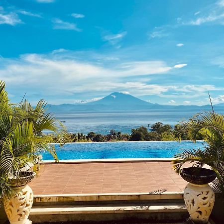 Gara Gara Sea View Hotell Batununggul Exteriör bild