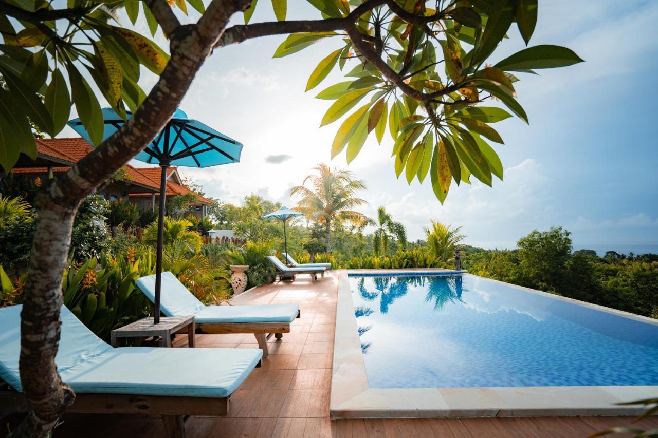 Gara Gara Sea View Hotell Batununggul Exteriör bild