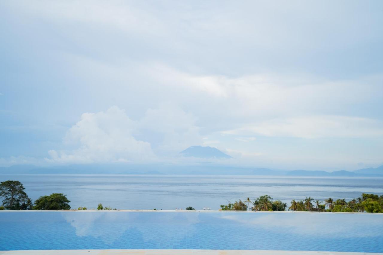 Gara Gara Sea View Hotell Batununggul Exteriör bild