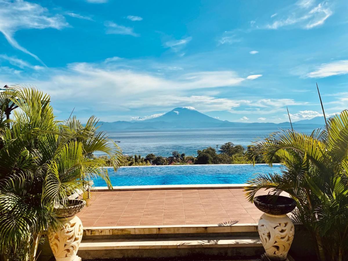 Gara Gara Sea View Hotell Batununggul Exteriör bild