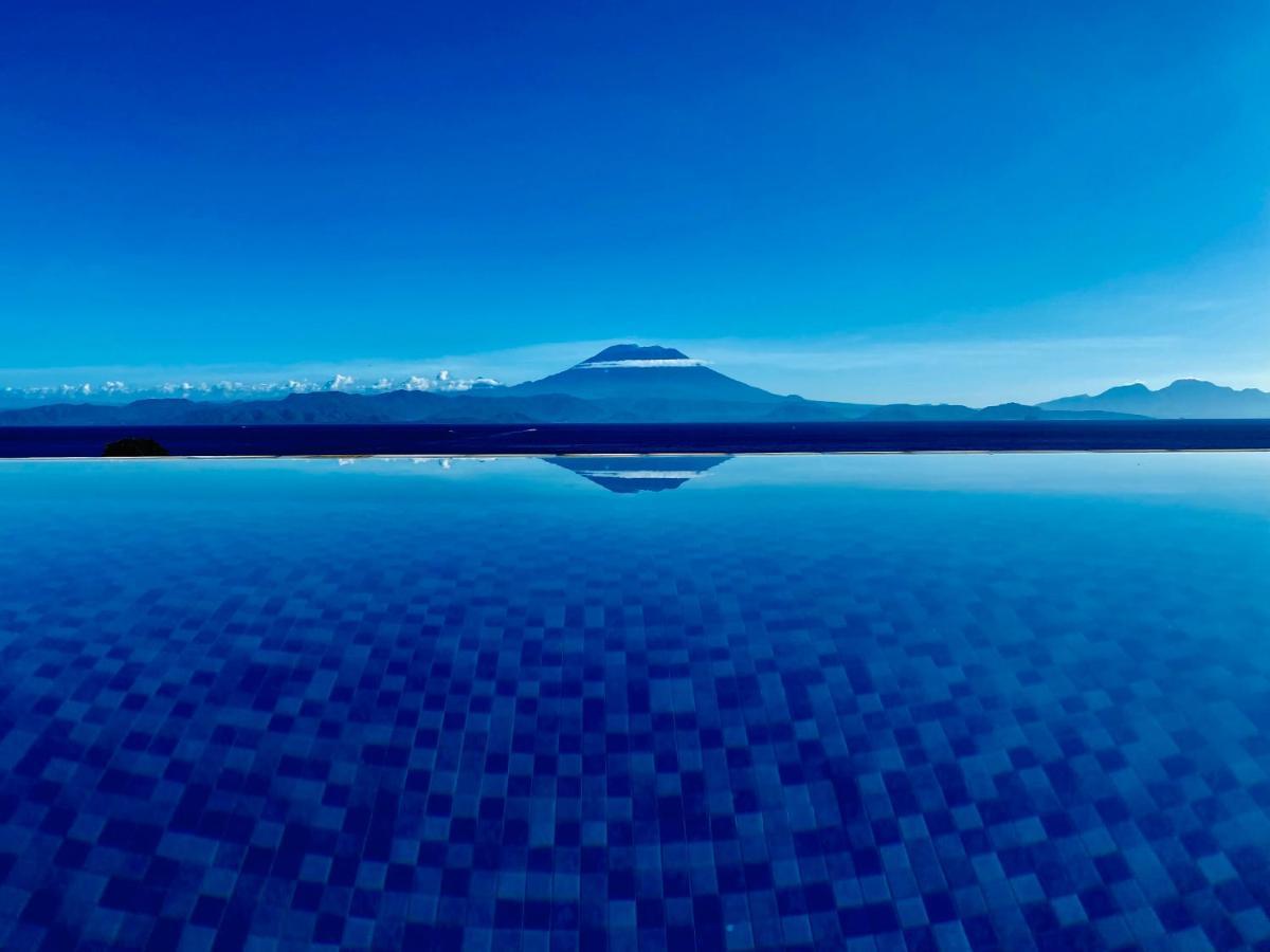 Gara Gara Sea View Hotell Batununggul Exteriör bild